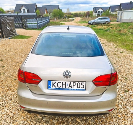 Volkswagen Jetta cena 29900 przebieg: 177777, rok produkcji 2012 z Trzebinia małe 211